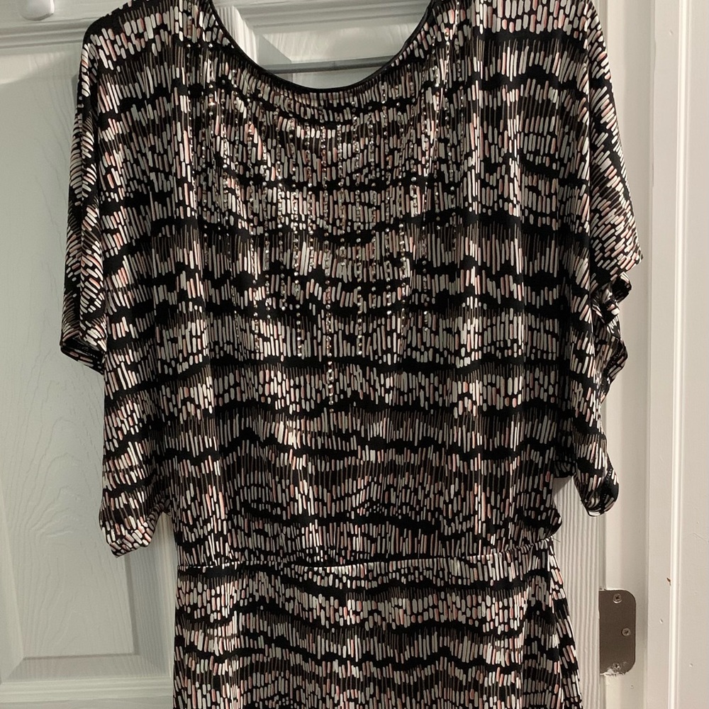 Dress.  Above the knee,  White House black market.  Med